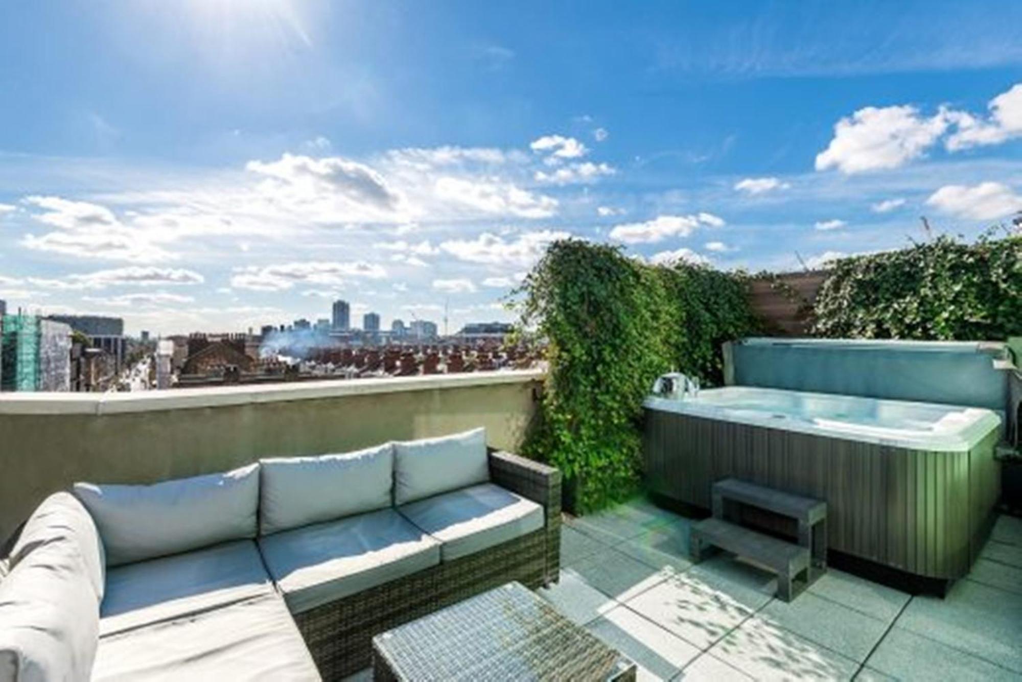 Deluxe Double Room Terrace Hot Tub,1445148730:JPEG